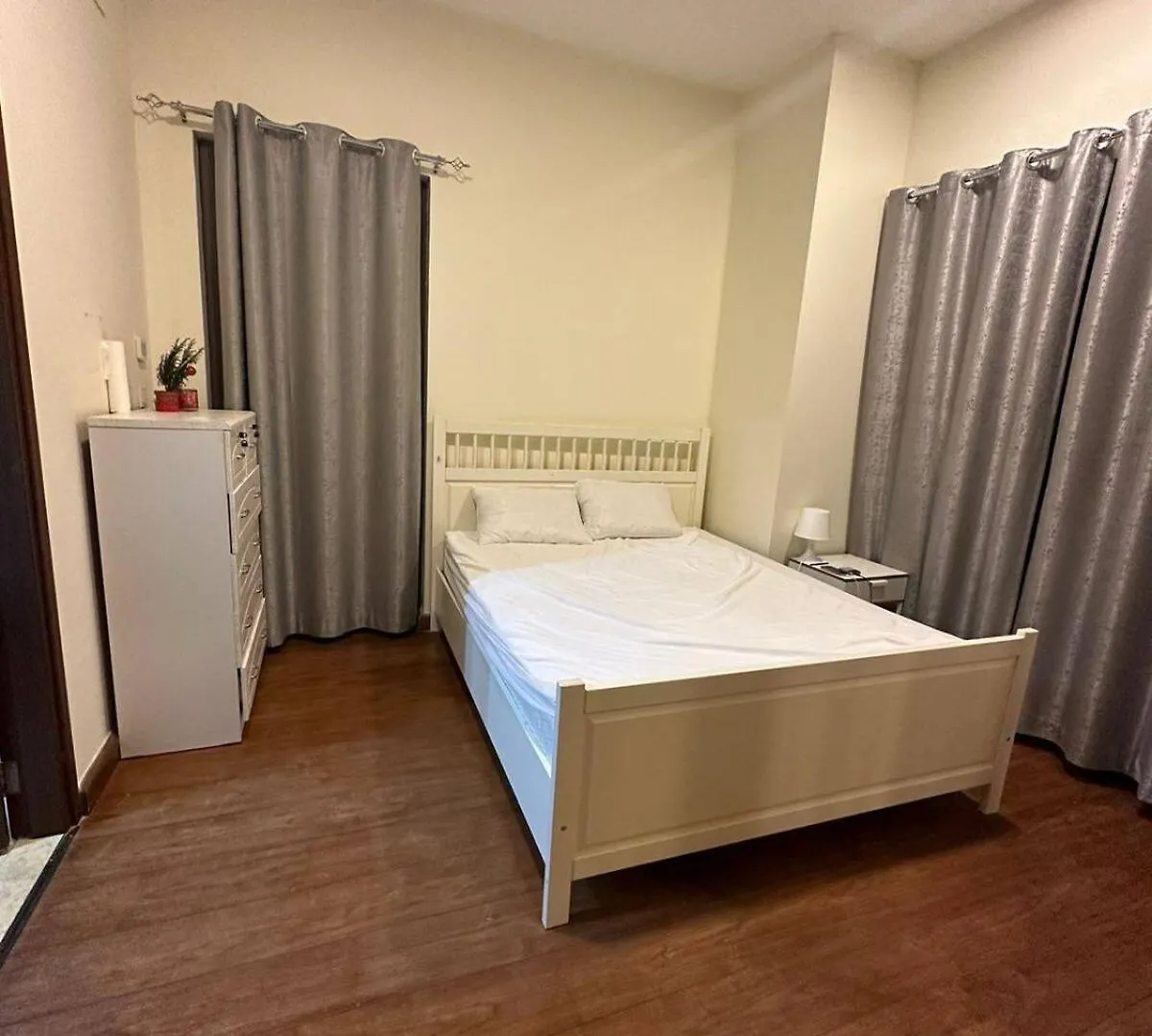 Master Room In Jumeira Beach Residence - Jbr Dubai Homestay